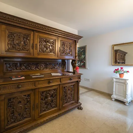 Academia Lägenhetshotell 3*