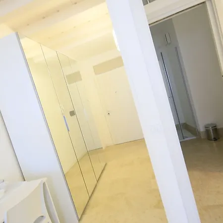 公寓式酒店 学院住宿加早餐旅馆 2*