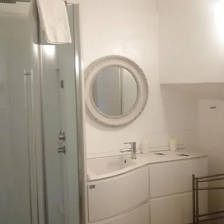 Lägenhetshotell Academia 3*