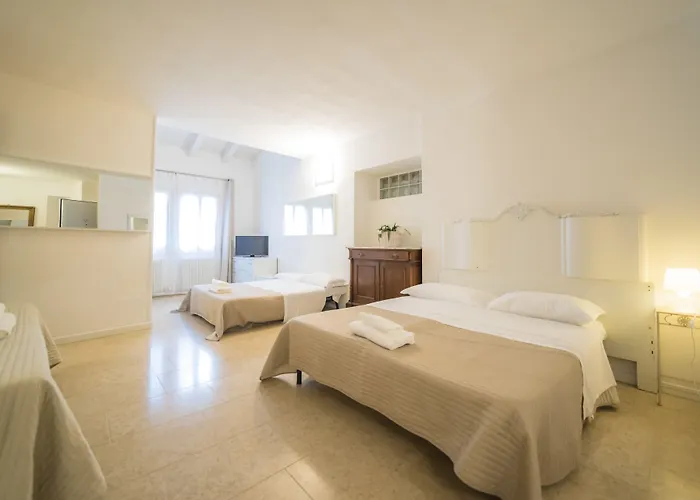 Academia Lejlighedshotel 3*