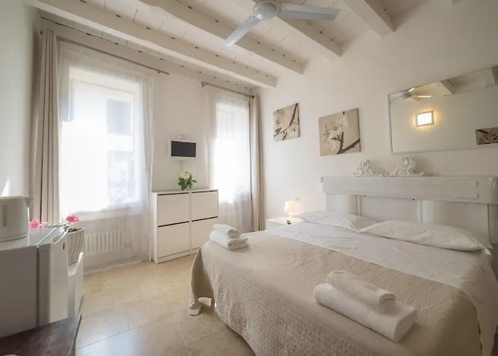 Academia Lejlighedshotel