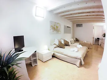 Academia Lejlighedshotel 3*