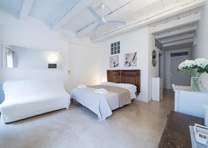 Academia Lejlighedshotel