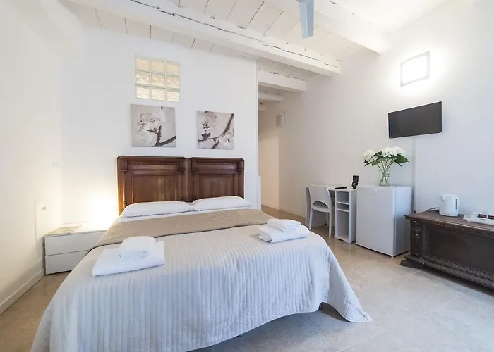 Academia Lejlighedshotel