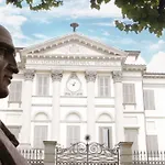 Aparthotel Academia 3*