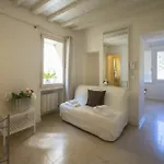 Academia Apart Otel