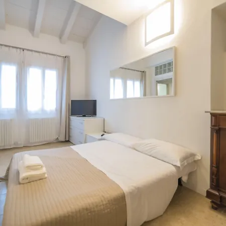 Academia Aparthotel Bergamo