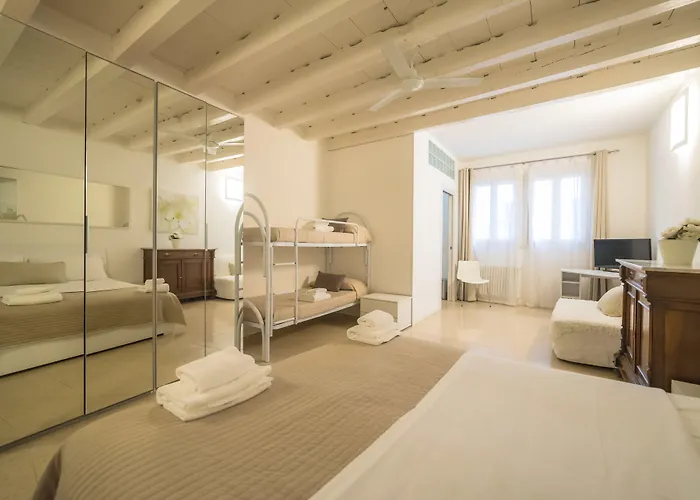 Academia Apartmanhotel 3*