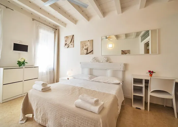 Apartmanhotel Academia 3*